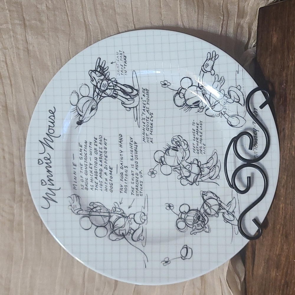 Disney Mini Mouse Sketch Plate